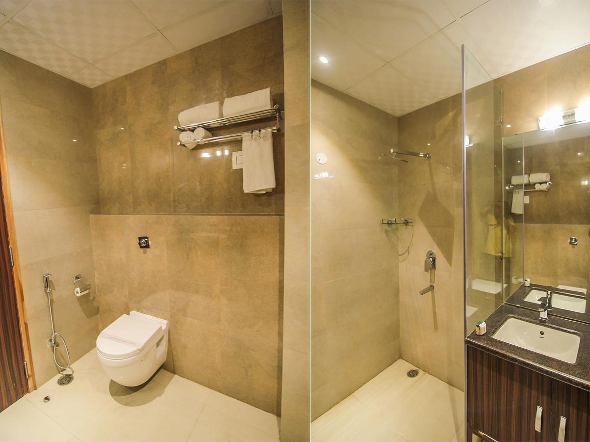 Hotel Gurveer Royal Λάκναου Εξωτερικό φωτογραφία